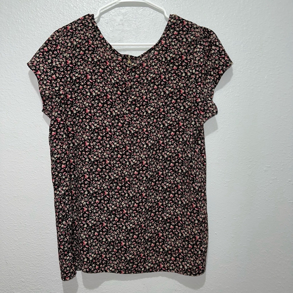 Women's Shrinking Violet Top XL Black Floral pocket front petal sleeve polyester - Picture 9 of 10
